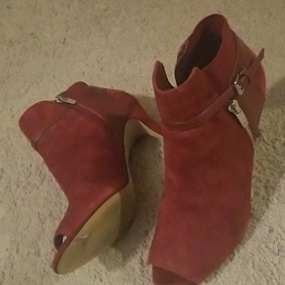 Booties - Picture 3 of 4